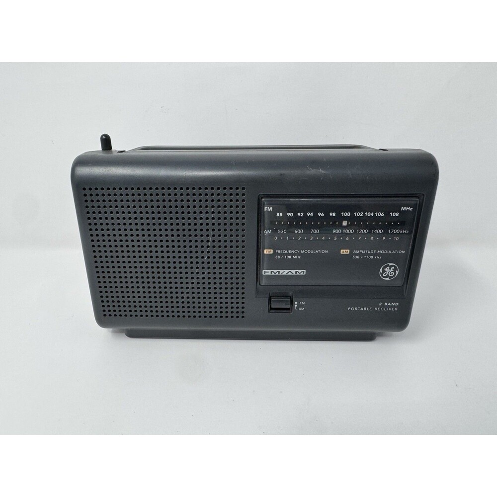 GE 7-2662C AM FM Portable Radio Battery AC Powered Tested Working (See Video)